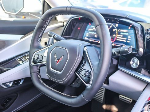 Used 2023 Chevrolet Corvette Stingray Premium Cpe image 17