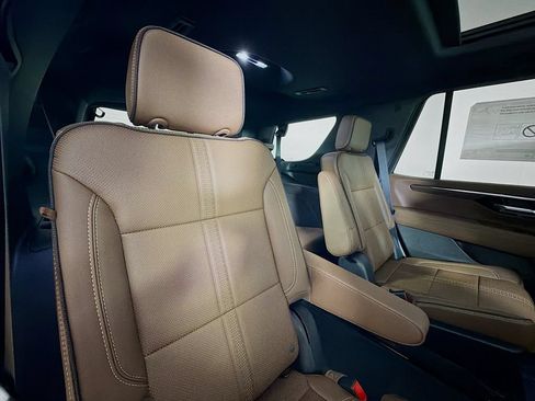 New 2026 Chevrolet Tahoe High Country AWD/4WD image 25