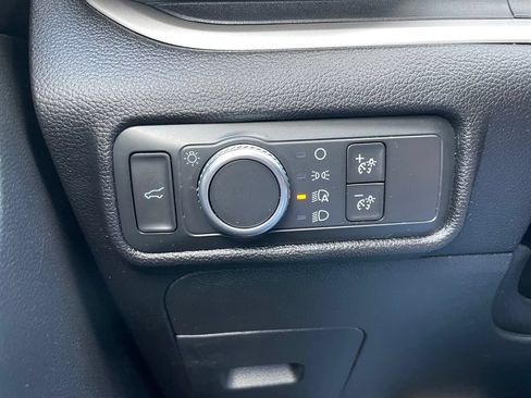 Used 2020 Ford Explorer XLT w/ Comfort Package AWD/4WD image 38