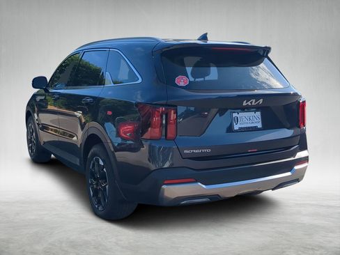 New 2026 Kia Sorento S image 5
