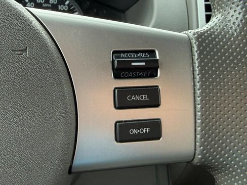 Used 2021 Nissan Frontier SV w/ Midnight Edition Floor Mats AWD/4WD image 14