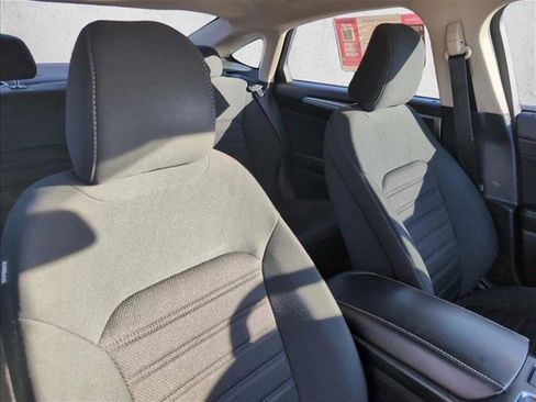 Used 2020 Ford Fusion SE image 23