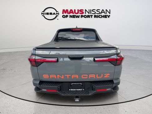 Used 2023 Hyundai Santa Cruz SEL w/ Cargo Package FWD image 9