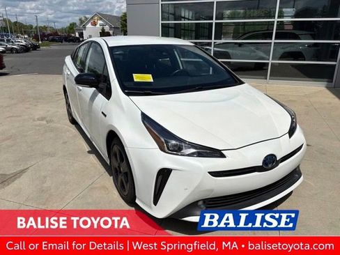 Used 2021 Toyota Prius FWD image 1