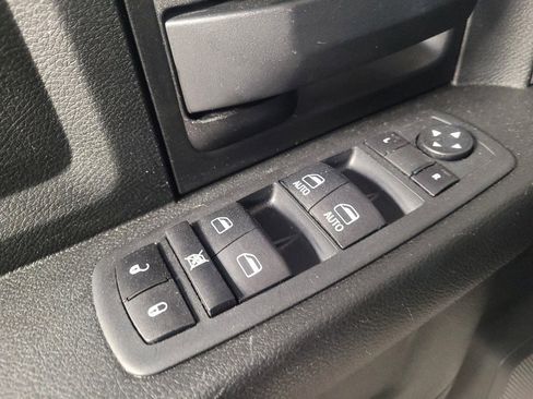 Used 2020 RAM 1500 Tradesman w/ Chrome Plus Package image 27