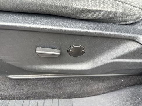 Used 2024 Ford F150 XLT image 17