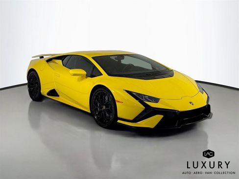 Used 2024 Lamborghini Huracan Tecnica RWD image 5