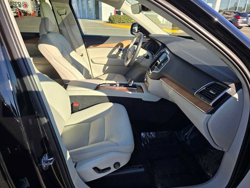 Used 2022 Volvo XC90 T8 Inscription Expression image 12