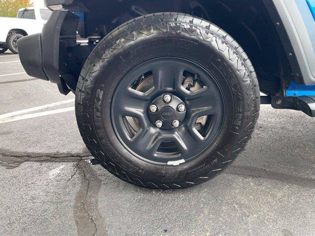 Used 2025 Jeep Wrangler Sport AWD/4WD image 32