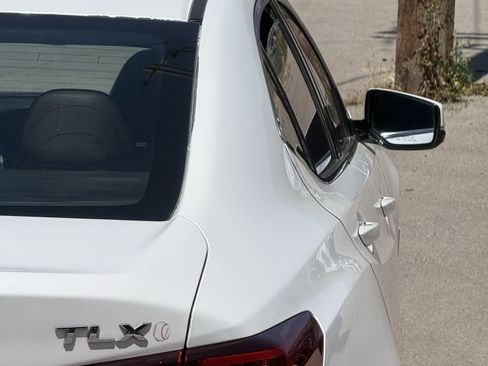 Used 2015 Acura TLX V6 w/ Technology Package FWD image 22