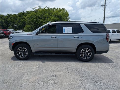 Used 2023 Chevrolet Tahoe Z71 w/ Luxury Package AWD/4WD image 4