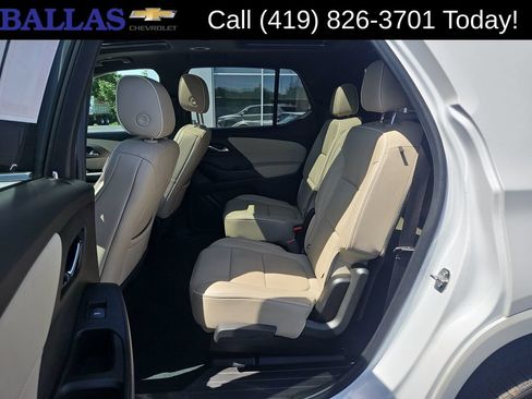 Used 2023 Chevrolet Traverse Premier AWD/4WD image 26