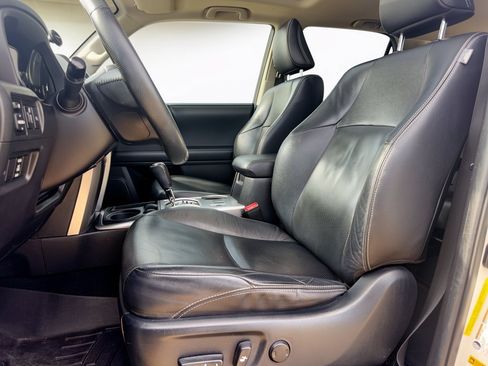 Used 2017 Toyota 4Runner Limited RWD image 5