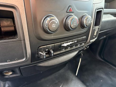 Used 2018 RAM 5500 Tradesman w/ Power & Remote Entry Group image 16