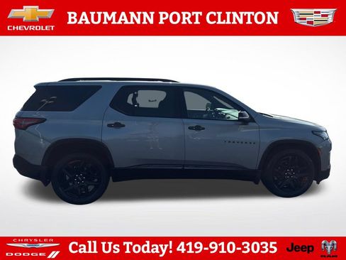 Used 2023 Chevrolet Traverse Premier w/ Redline Edition AWD/4WD image 8