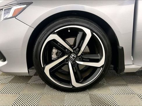 Used 2021 Honda Accord Sport image 8