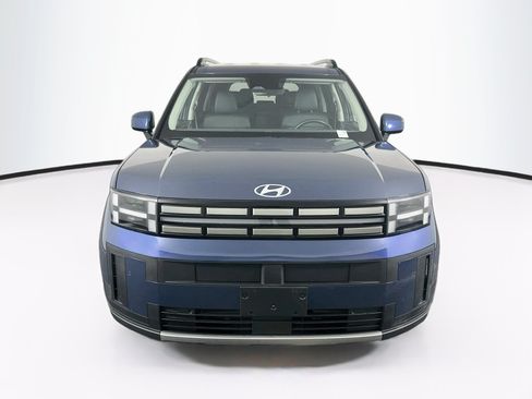 Used 2026 Hyundai Santa Fe SEL FWD image 2
