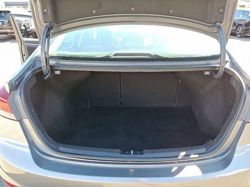 Used 2018 Hyundai Elantra Value Edition image 30