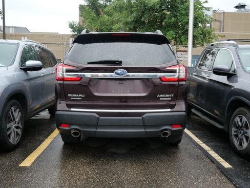 Used 2024 Subaru Ascent Touring w/ Popular Package #2 AWD/4WD image 4
