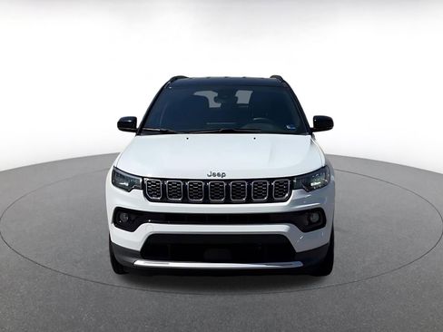 Used 2025 Jeep Compass Limited AWD/4WD image 4