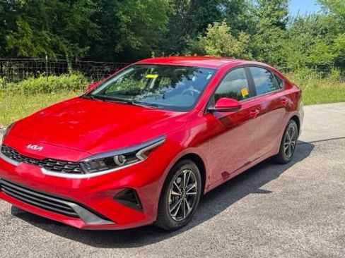 Certified 2024 Kia Forte LXS FWD image 1