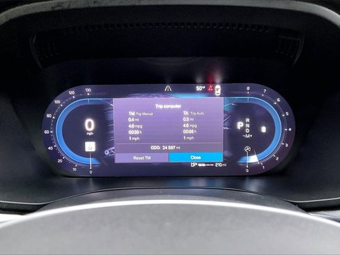 Certified 2023 Volvo XC60 B5 Ultimate image 13