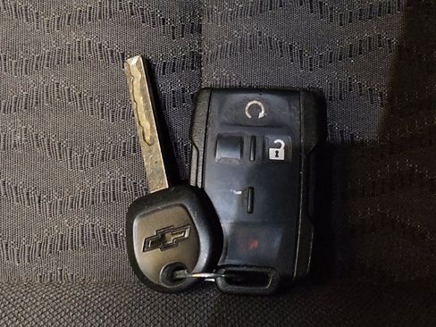 Used 2020 Chevrolet Tahoe LS w/ Enhanced Driver Alert Package RWD image 32