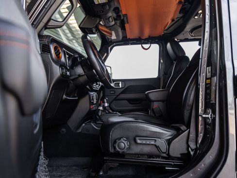 Used 2021 Jeep Gladiator Mojave AWD/4WD image 19