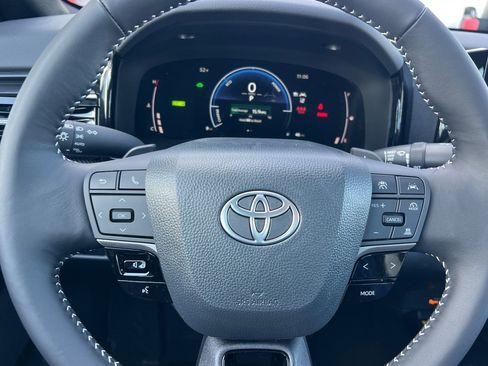New 2026 Toyota Camry Hybrid w/ Multimedia Upgrade Package image 19