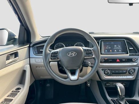 Used 2018 Hyundai Sonata SE w/ Cargo Package FWD image 20