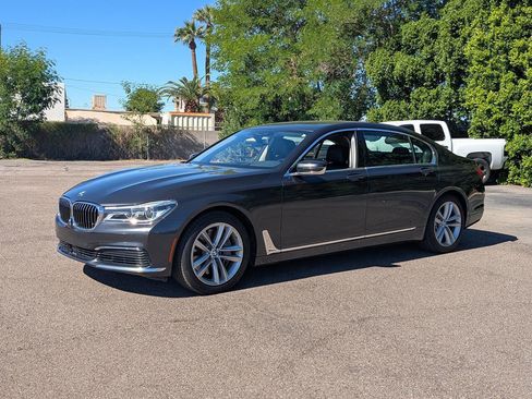 Used 2019 BMW 750i xDrive image 7