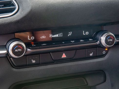 New 2024 MAZDA CX-30 Carbon image 20