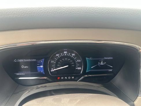 Used 2017 Lincoln Navigator L Select RWD image 14