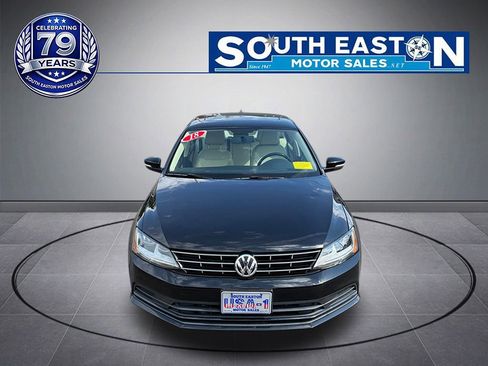 Used 2018 Volkswagen Jetta SE FWD image 3