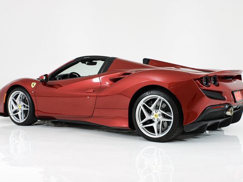 Certified 2023 Ferrari F8 Tributo RWD image 7