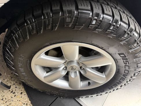 Used 2012 Nissan Armada SV AWD/4WD image 18