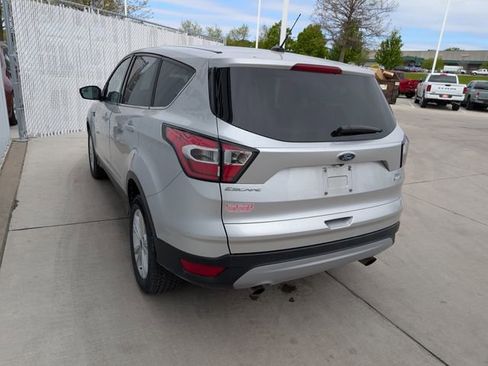 Used 2017 Ford Escape SE AWD/4WD image 12
