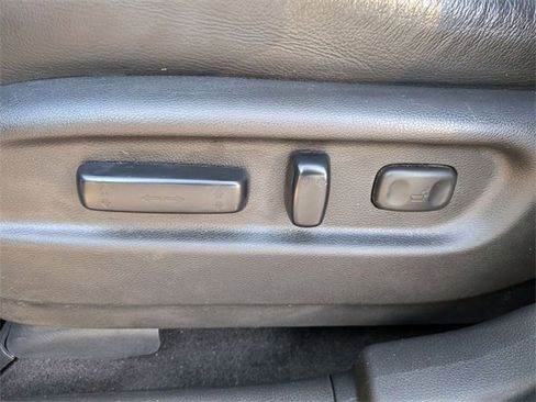 Used 2017 Honda Pilot Touring image 13