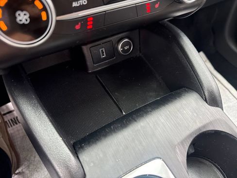 Used 2020 Ford Escape SE FWD image 34