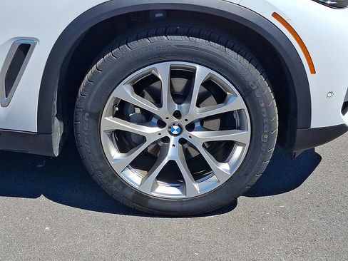 Used 2022 BMW X5 xDrive40i AWD/4WD image 8