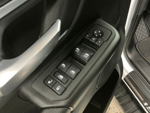 Certified 2025 RAM 1500 Big Horn AWD/4WD image 16