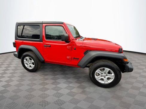 Used 2022 Jeep Wrangler Sport AWD/4WD image 5