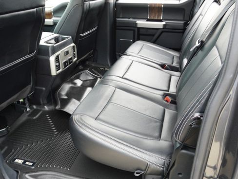 Used 2019 Ford F150 Lariat AWD/4WD image 32