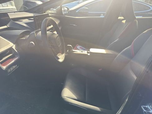 Used 2024 Toyota Prius Prime Premium w/ Advanced Technology Package image 23