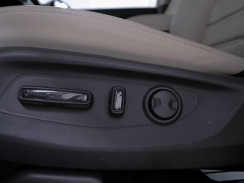 Used 2024 Honda CR-V EX-L image 19