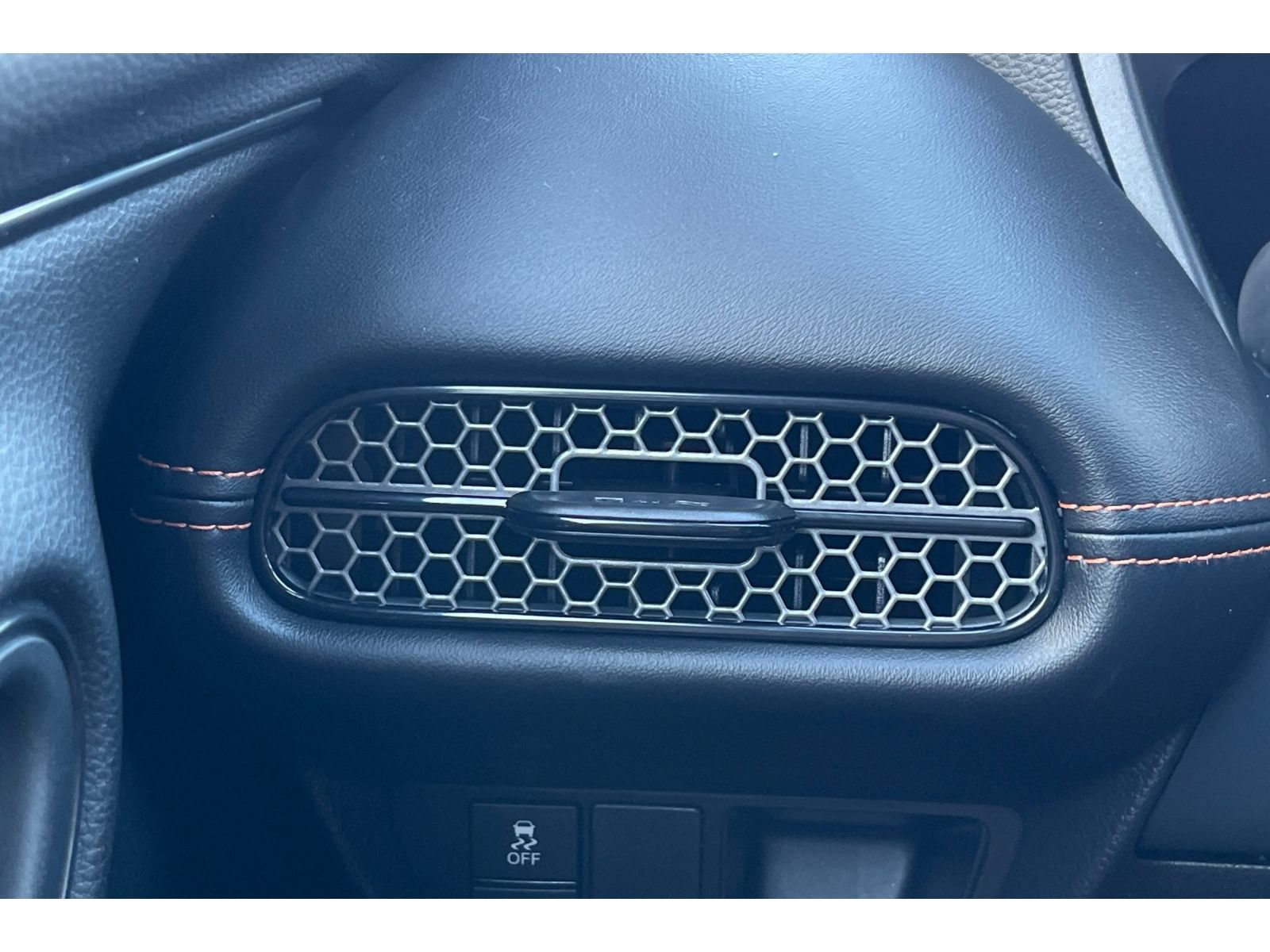 Certified 2025 Honda HR-V Sport image 28