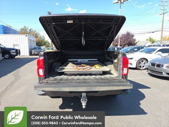 Used 2016 Chevrolet Silverado 1500 LTZ Z71 w/ LTZ Plus Package AWD/4WD image 4
