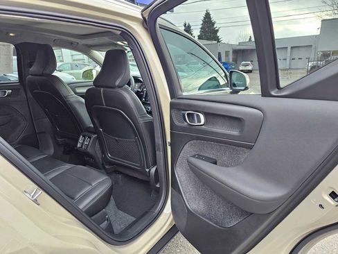 New 2025 Volvo XC40 B5 Plus w/ Climate Package image 13
