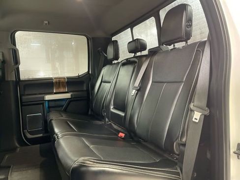 Used 2018 Ford F150 Lariat w/ Equipment Group 502A Luxury image 22