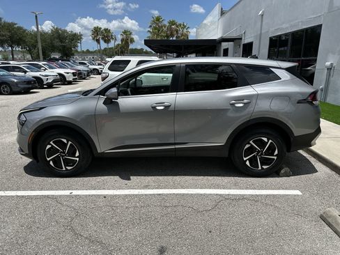Used 2023 Kia Sportage LX AWD/4WD image 5